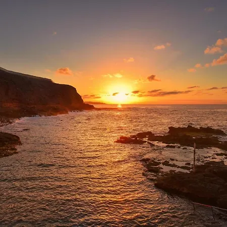 Apartment La Cueva De Caleta By Villagrancanaria